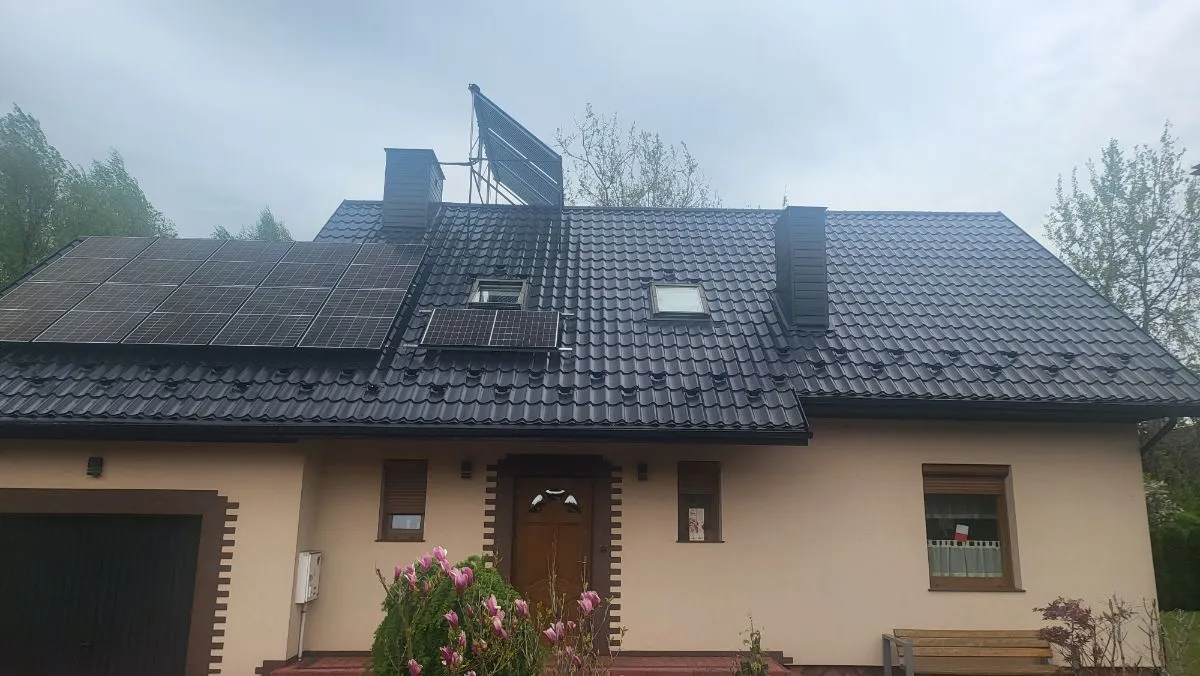 Fotowoltaika 4,5 kWp, Ostrowiec Świętokrzyski. Realizacja Grupa PV